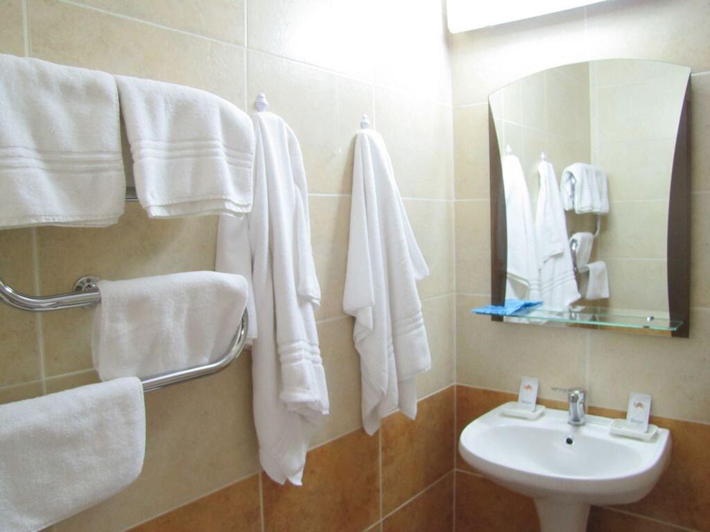 Cosmos Hotel Kişinev Dış mekan fotoğraf