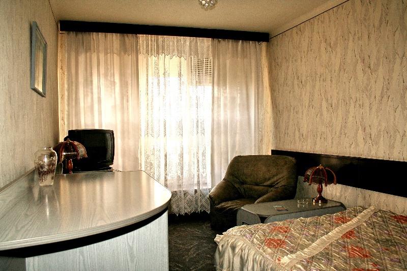 Cosmos Hotel Kişinev Dış mekan fotoğraf