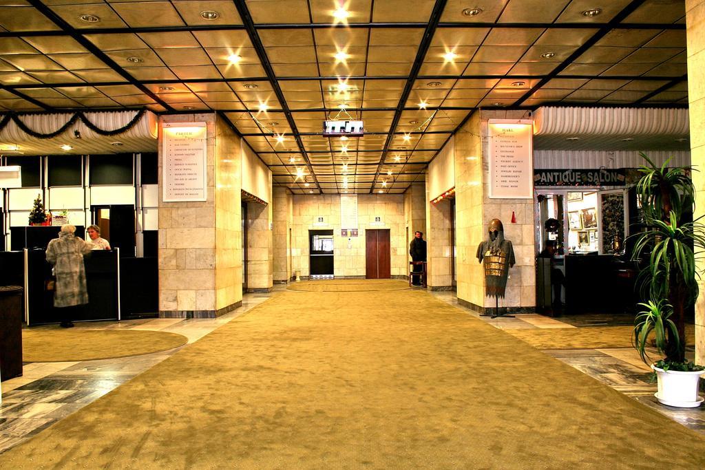 Cosmos Hotel Kişinev Dış mekan fotoğraf