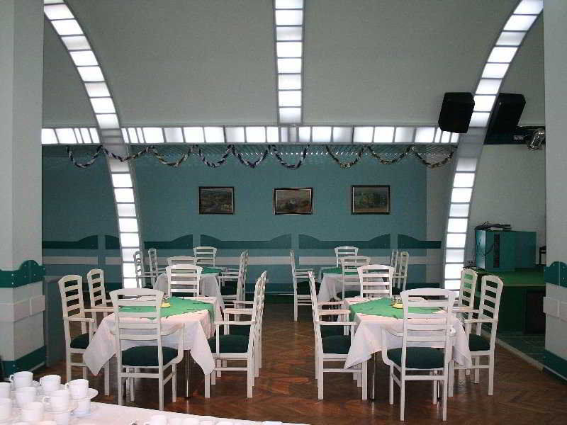 Cosmos Hotel Kişinev Dış mekan fotoğraf